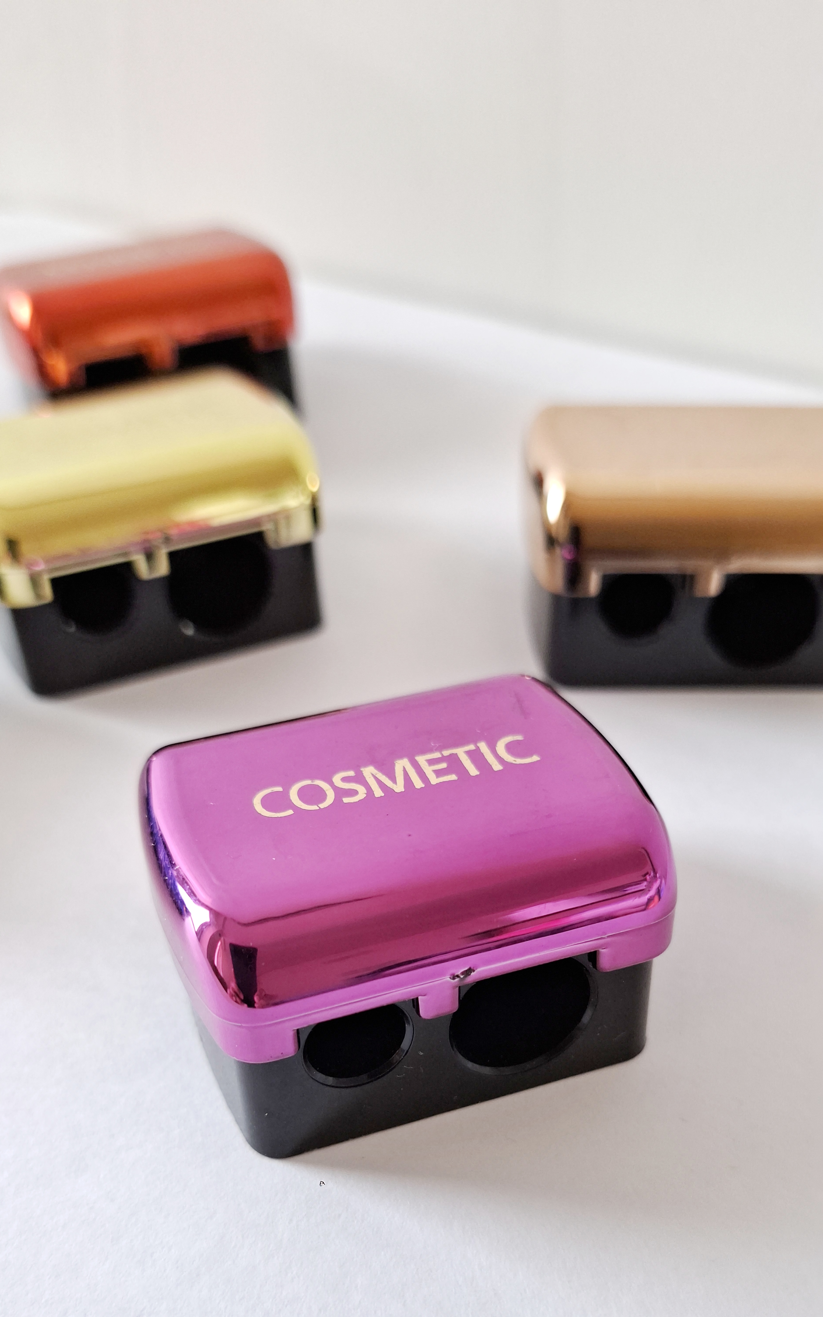 تراش آرایشی دوقلو هولوگرامی COSMETIC